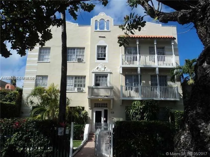 1 bedroom 1 bath for sale at 842 Meridian Ave # 1B, Miami Beach FL 33139