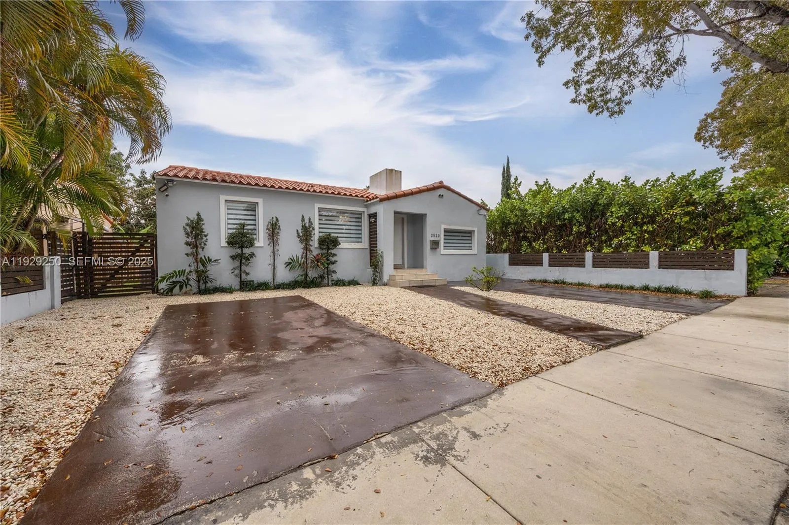 2520 SW 13th St, Miami FL 33145