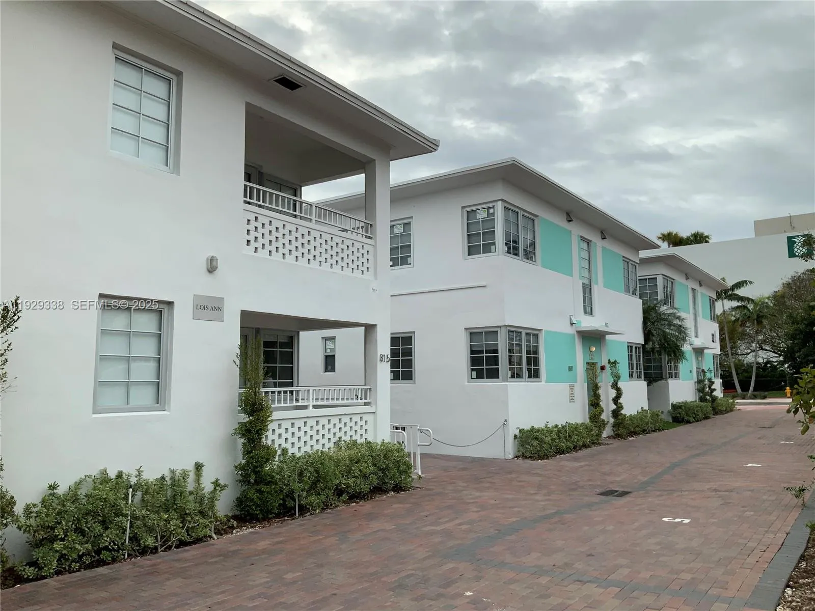 807 Alton Rd, Miami Beach FL 33139