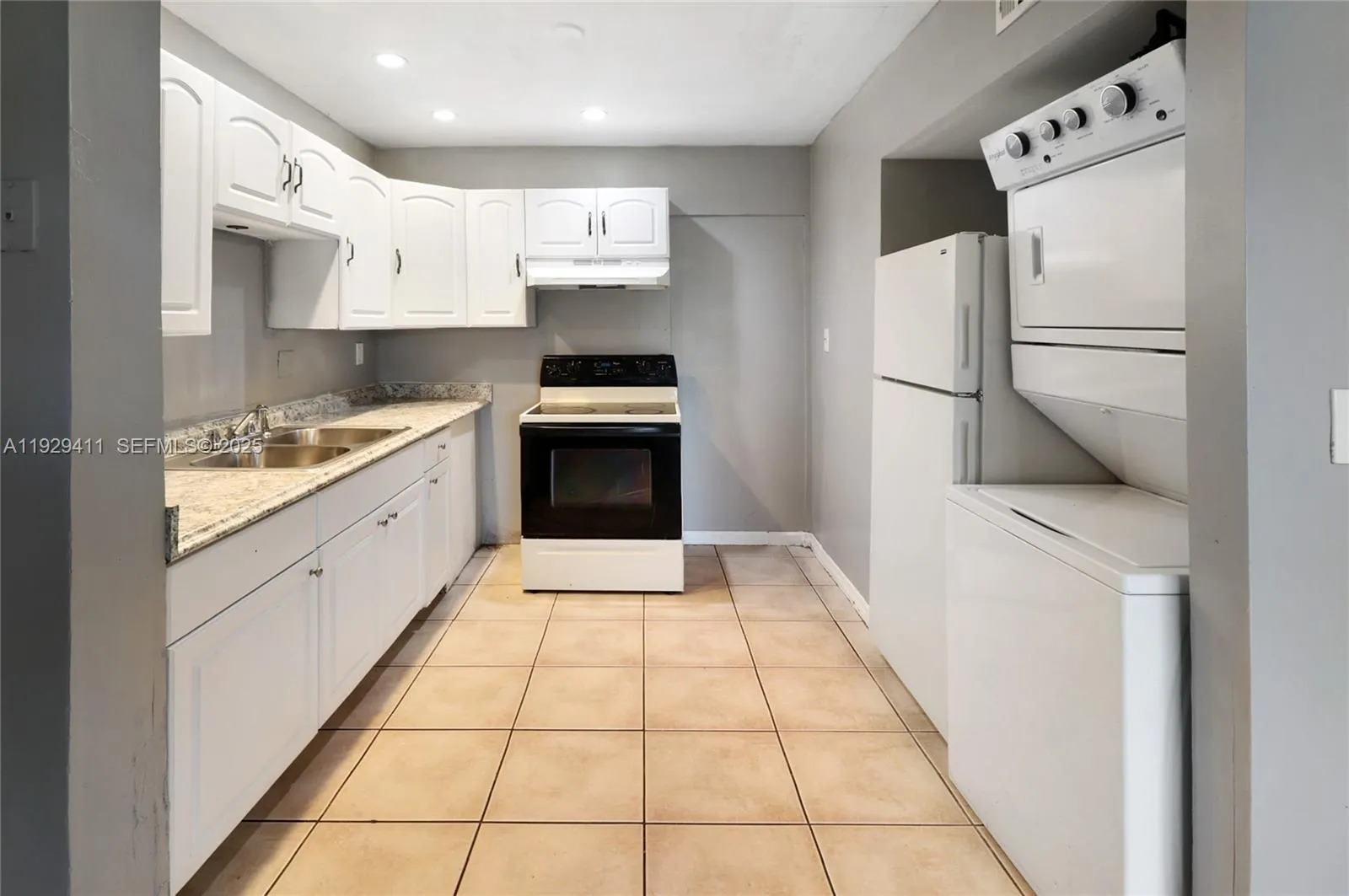 6352 Boulevard Of Champions # 1, North Lauderdale FL 33068