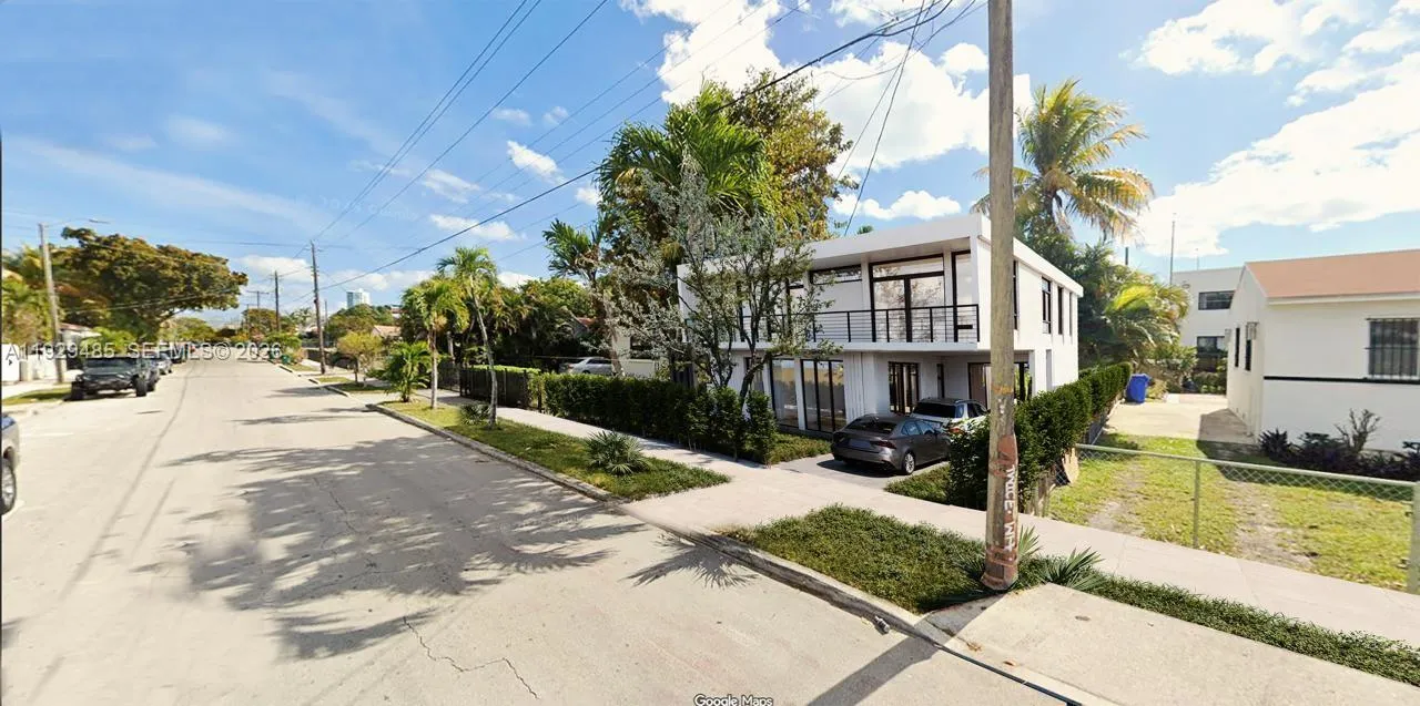 158 NW 39th St, Miami FL 33127
