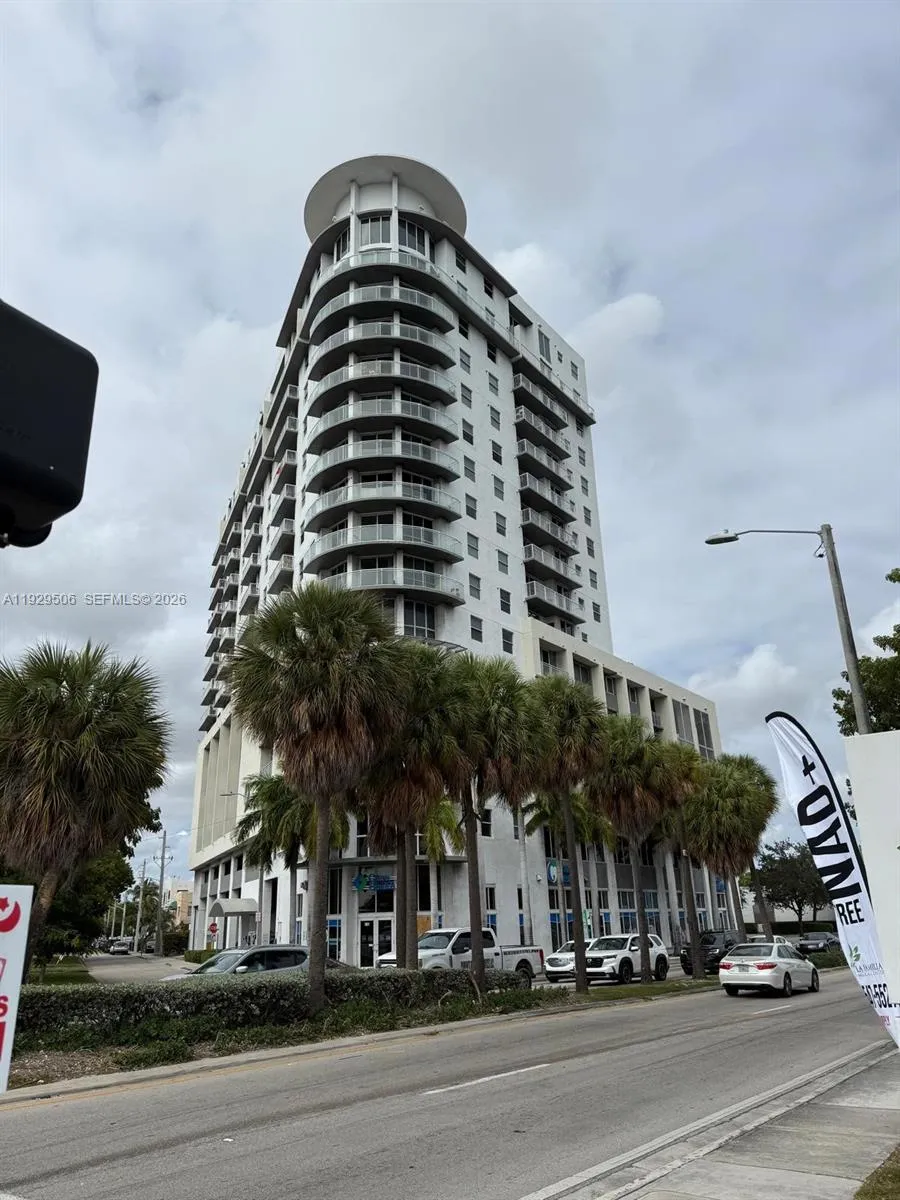 1 Glen Royal Pkwy # 1612, Miami FL 33125