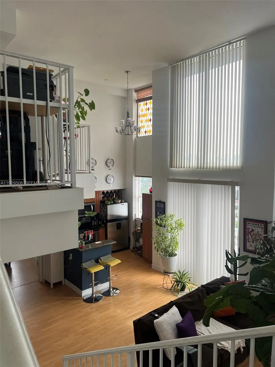 1 Glen Royal Pkwy # 1612, Miami FL 33125