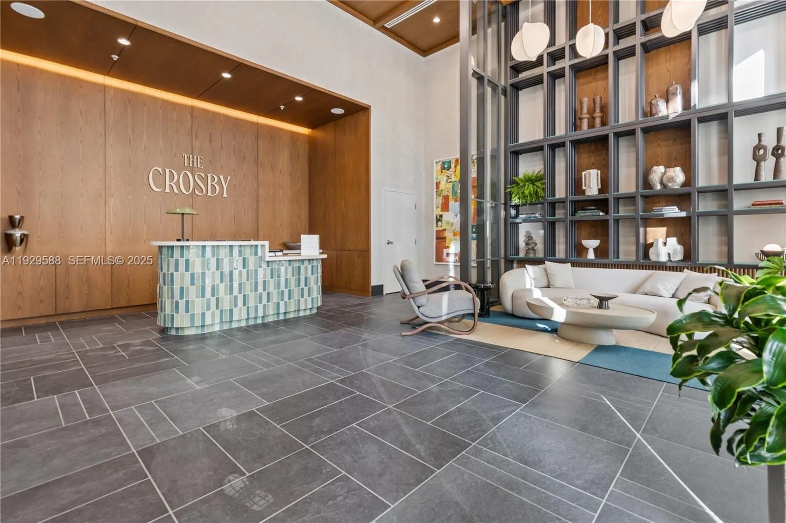 11 NE 6TH # 2610, Miami FL 33132