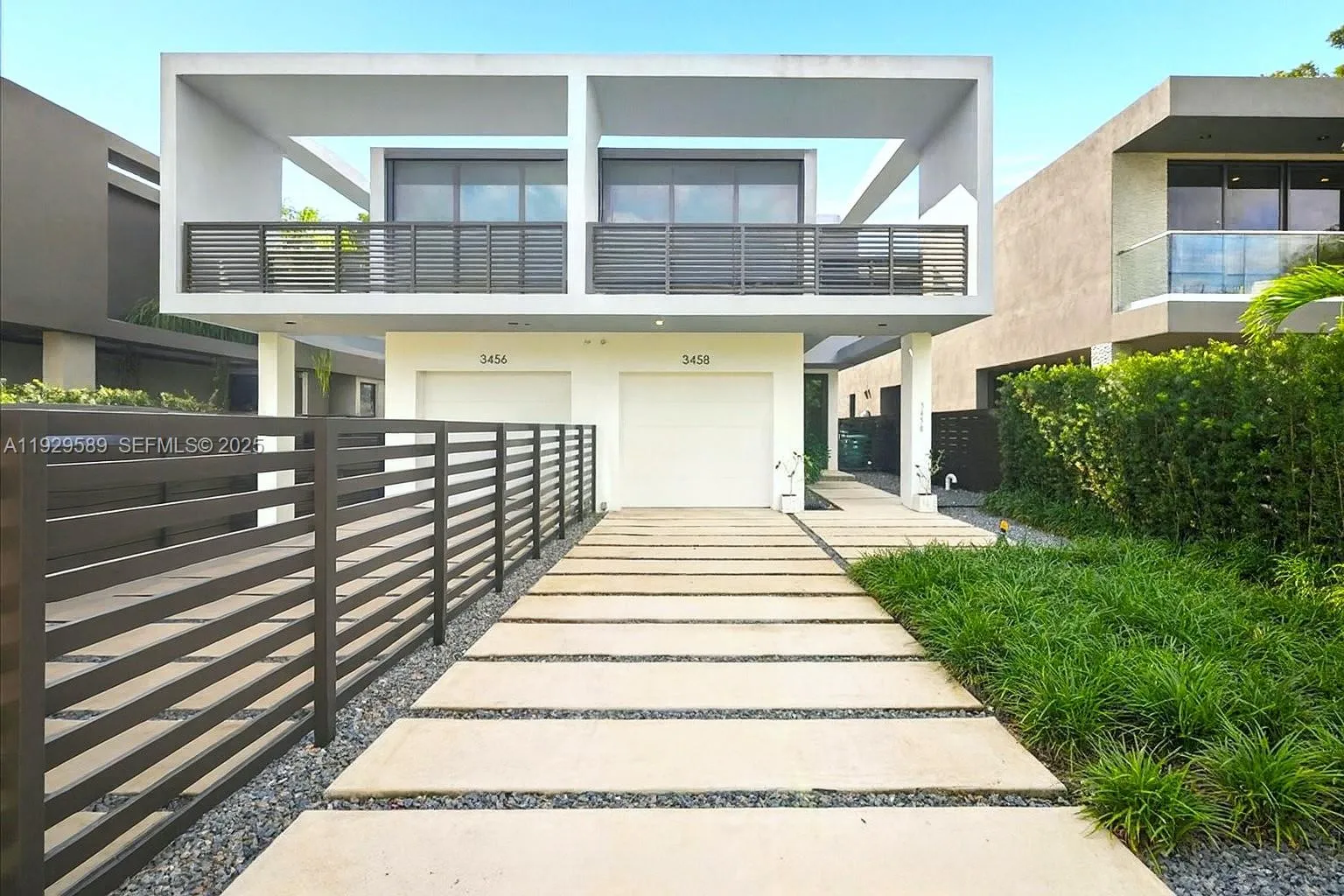 3 bedroom 3 bath for sale at 3458 Day Ave, Coconut Grove FL 33133