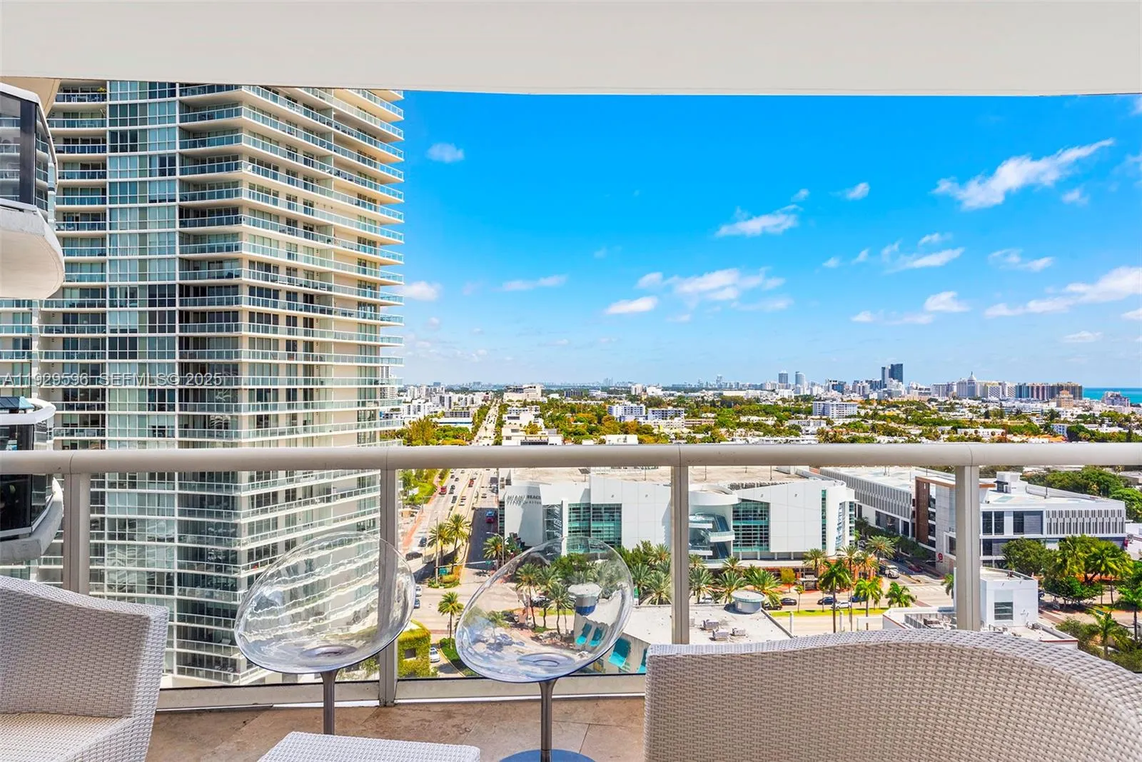 2 bedroom 2 bath for sale at 400 Alton Rd # 1805, Miami Beach FL 33139