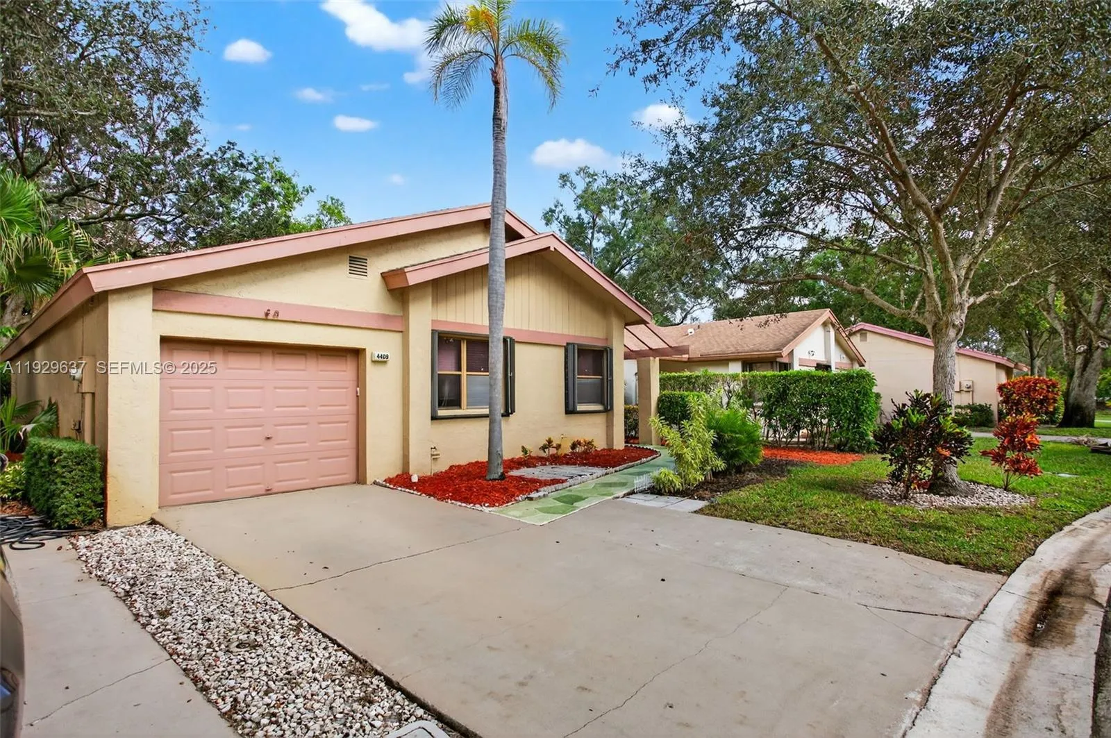 4409 Cordia Cir, Coconut Creek FL 33066