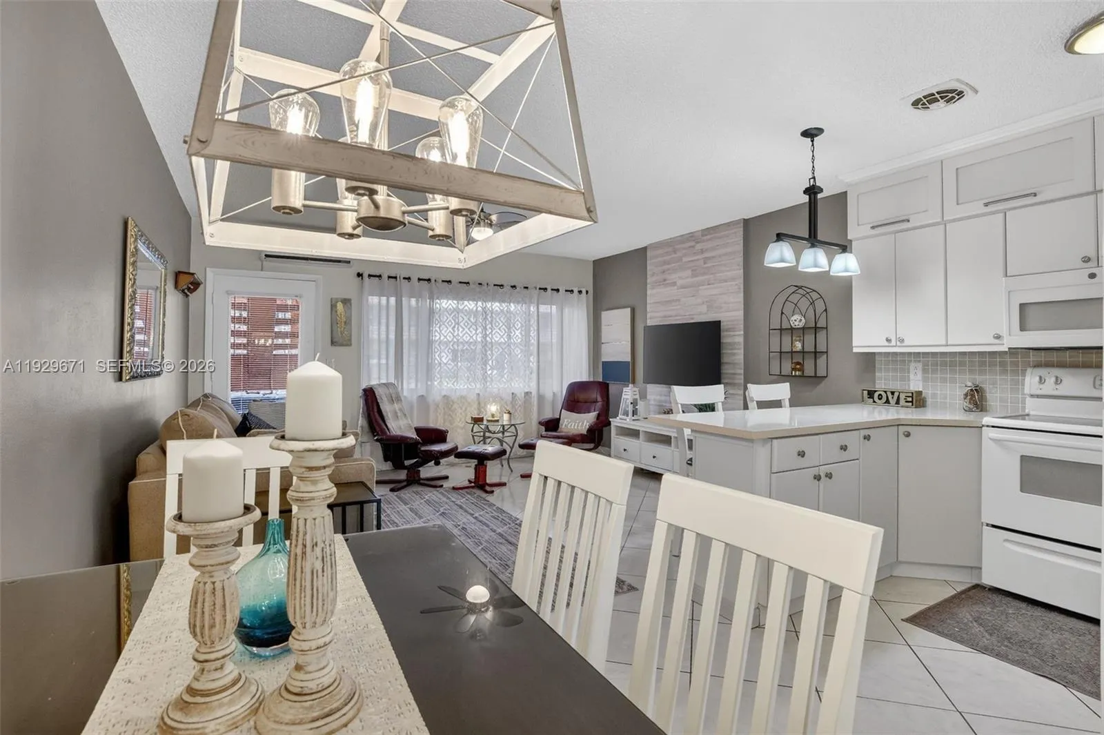 800 SW 10th Ter # 4T, Hallandale Beach FL 33009