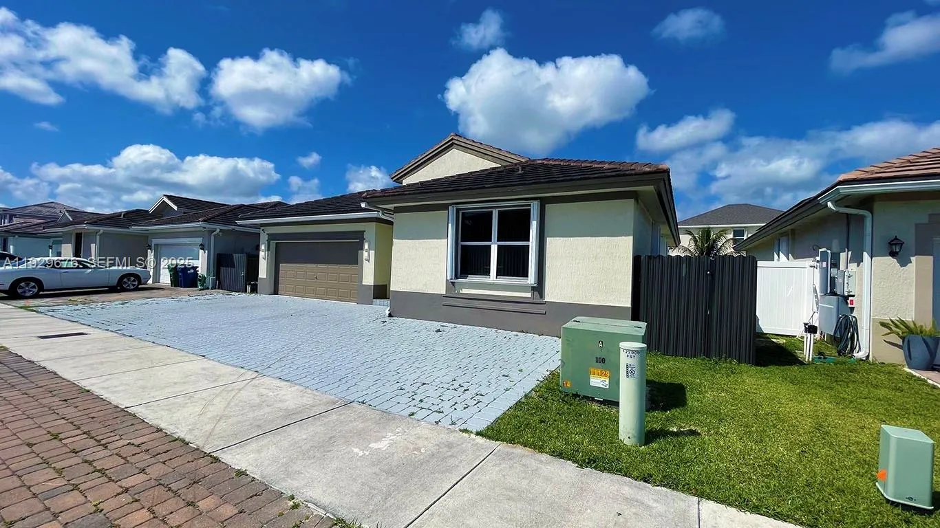 22912 SW 115th Ct, Miami FL 33170