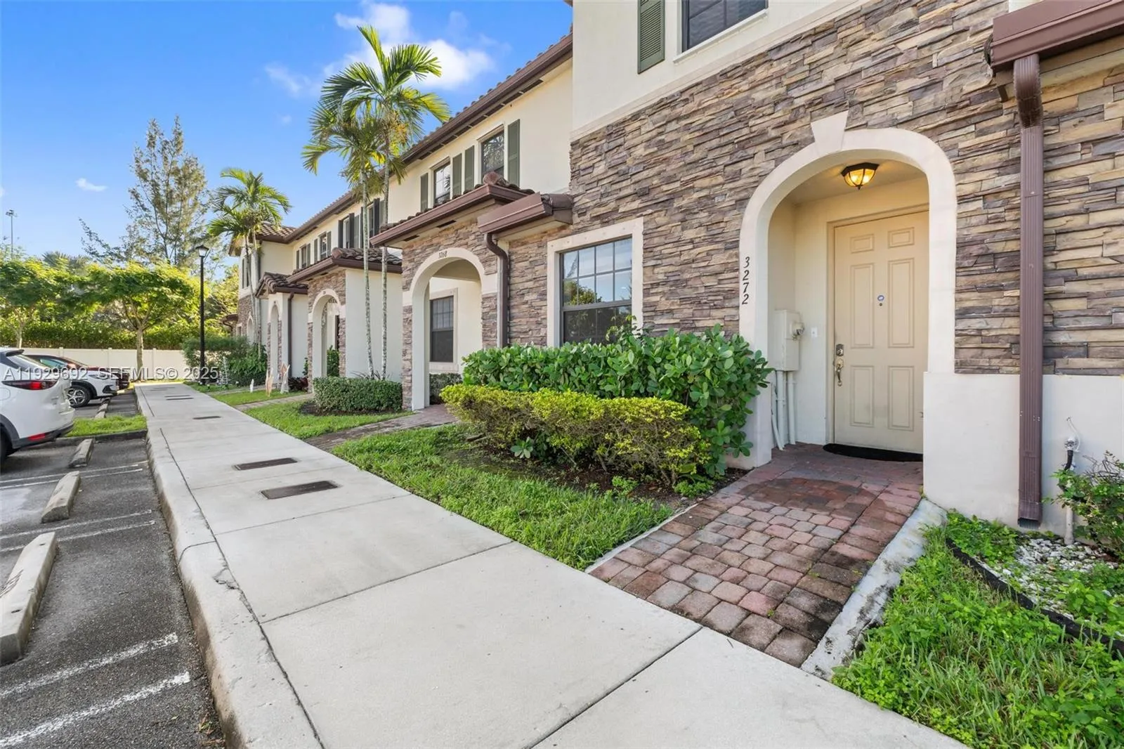 3272 W 92nd Pl, Hialeah FL 33018