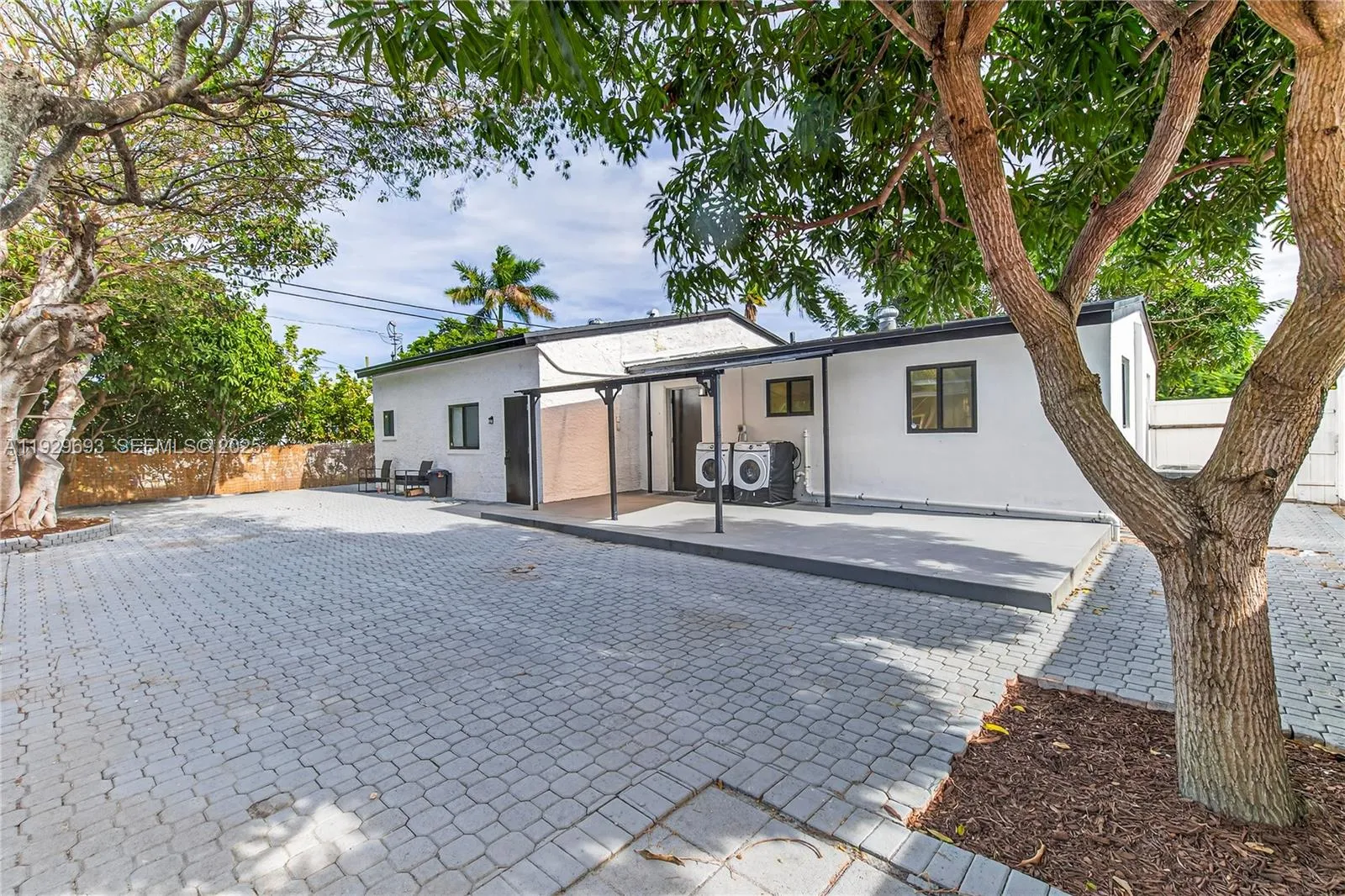 2633 NE 13th Ave # 1, Pompano Beach FL 33064