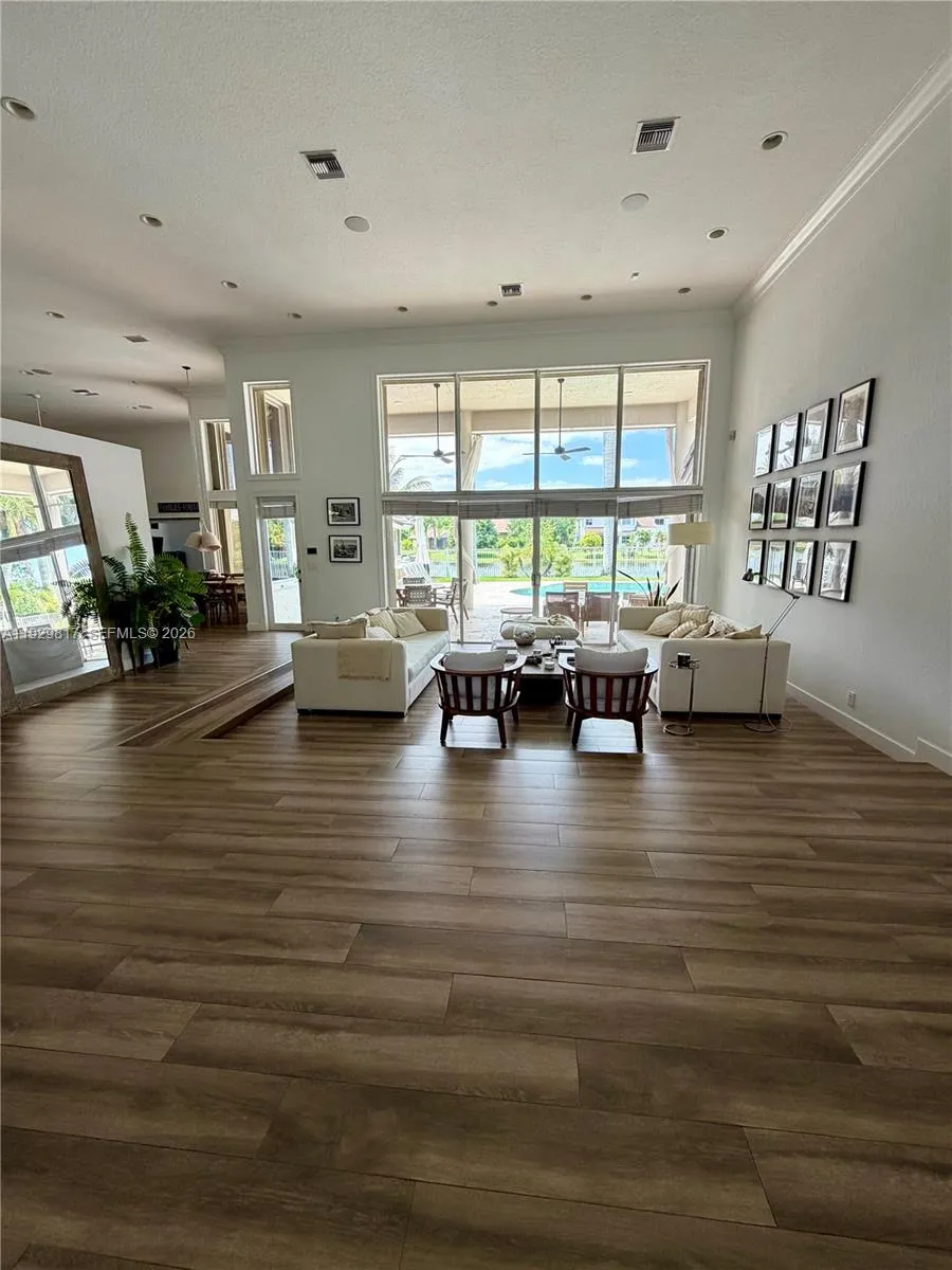 7 bedroom 6 bath for sale at 2950 Medinah, Weston FL 33332