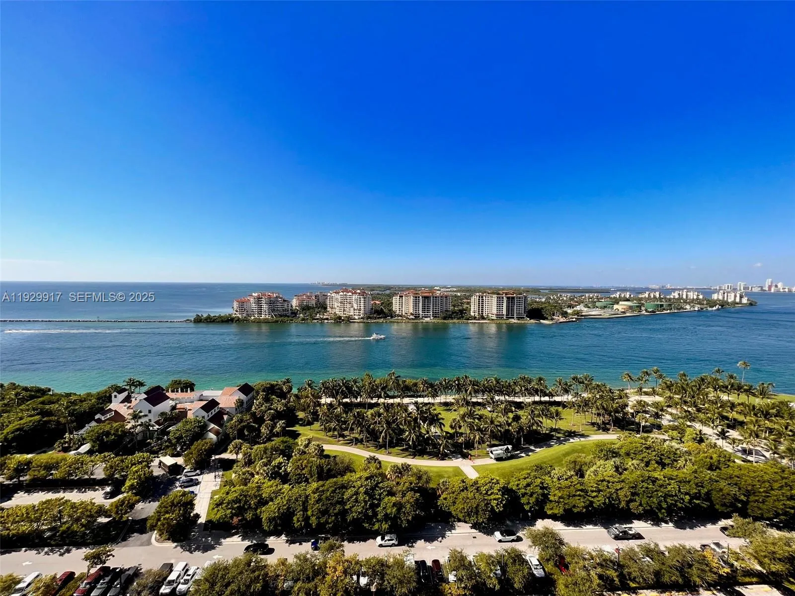 400 S Pointe Dr # 2105, Miami Beach FL 33139