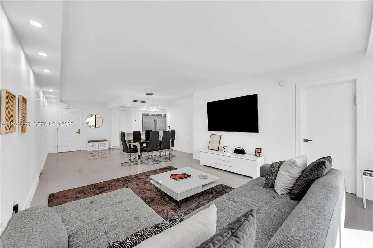 9801 Collins Ave # 5U, Bal Harbour FL 33154