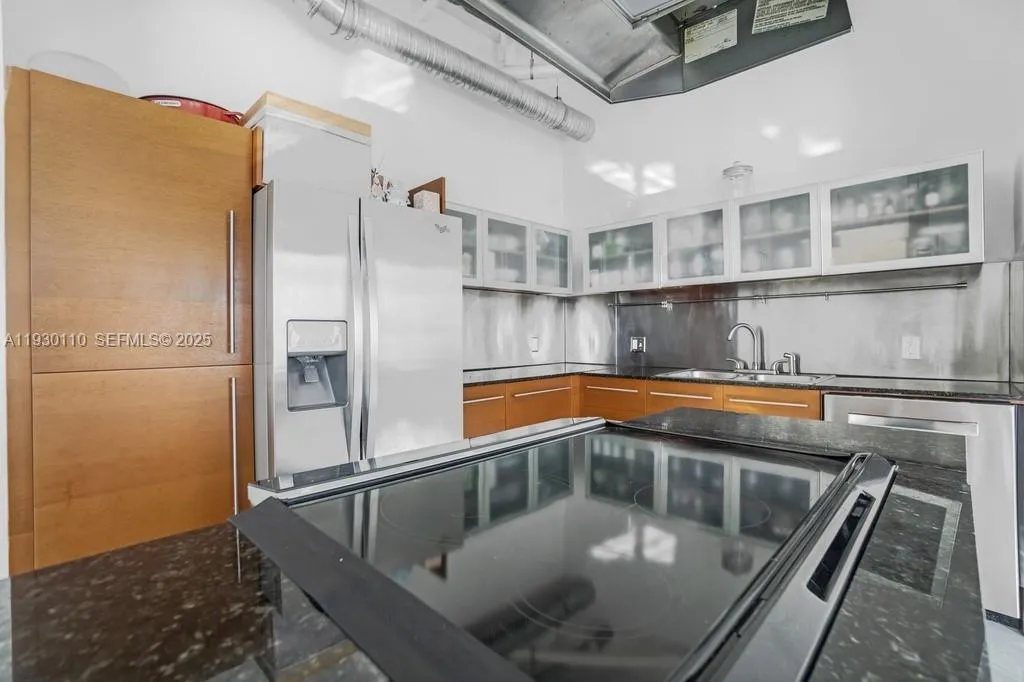 10 SW South River Dr # 608, Miami FL 33130
