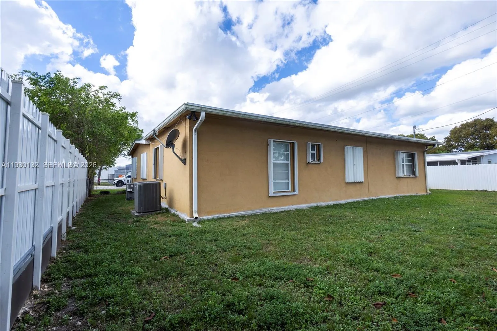 4151 SW 112th Ct, Miami FL 33165