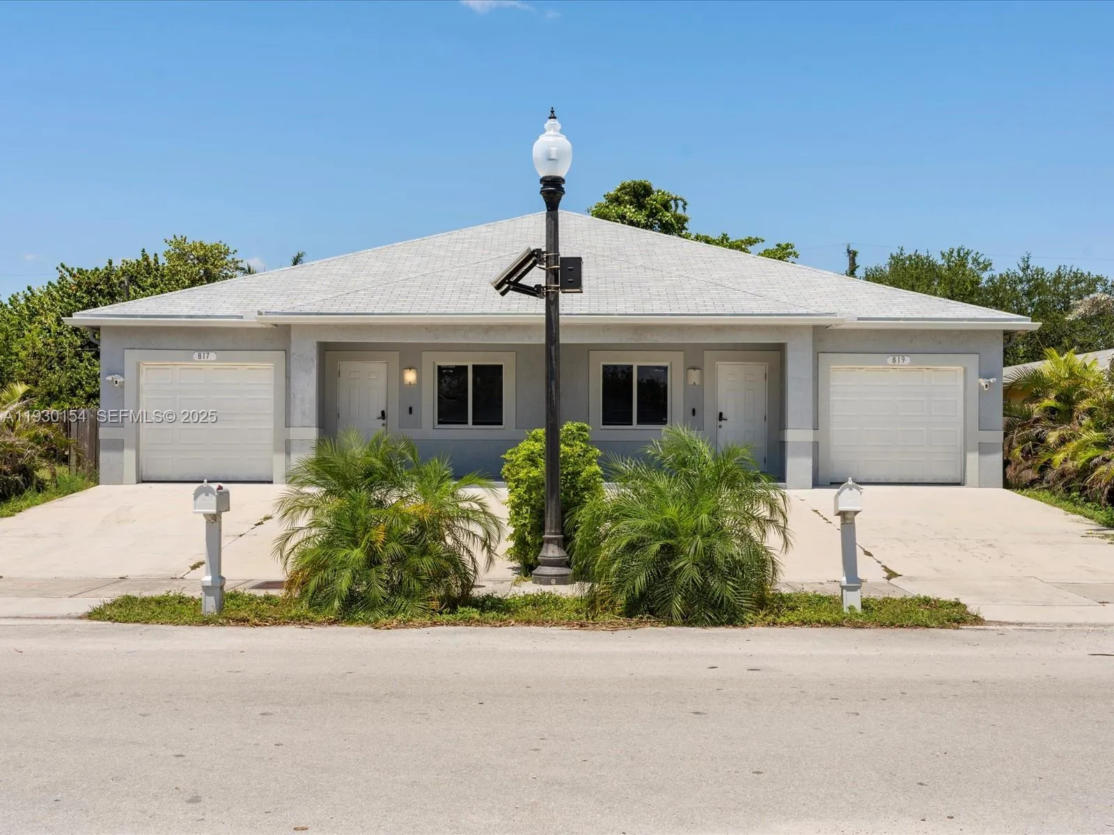 819 NW 1st Ave, Fort Lauderdale FL 33311