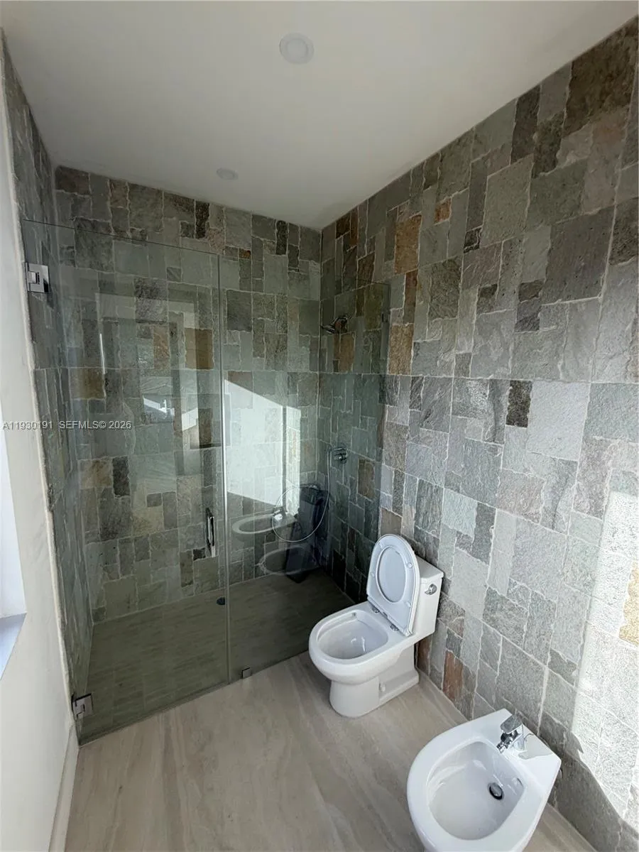 6444 SW 26th St, Miami FL 33155