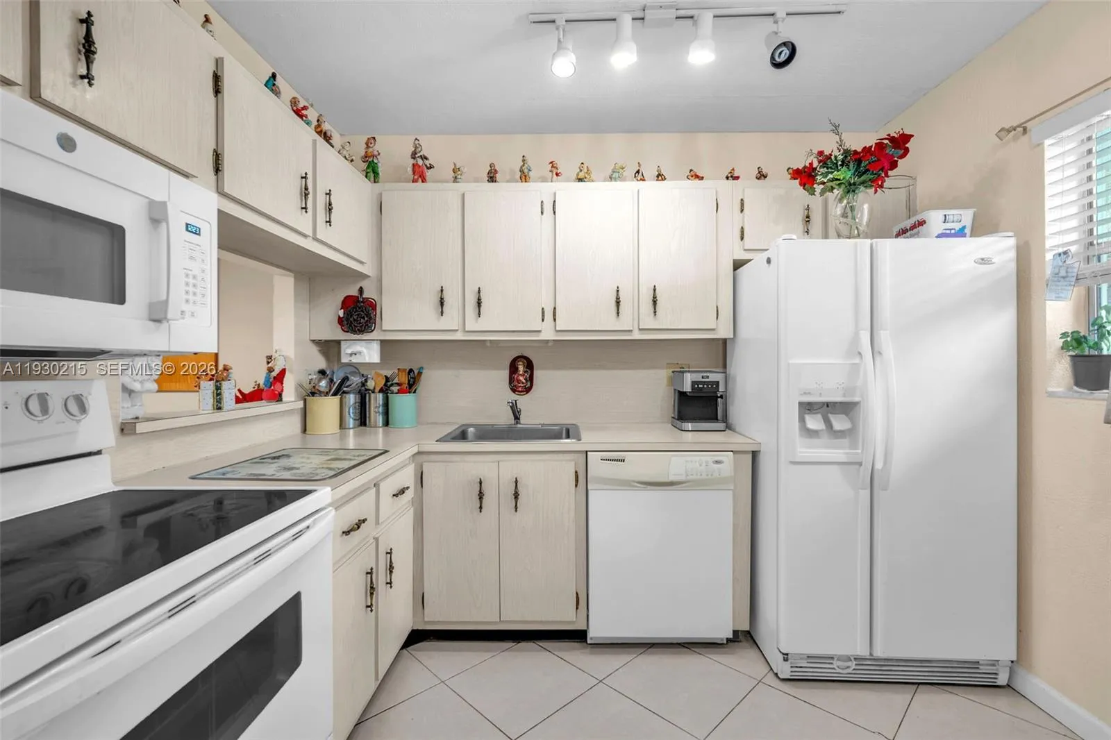 3100 Holiday Springs Blvd # 304, Margate FL 33063
