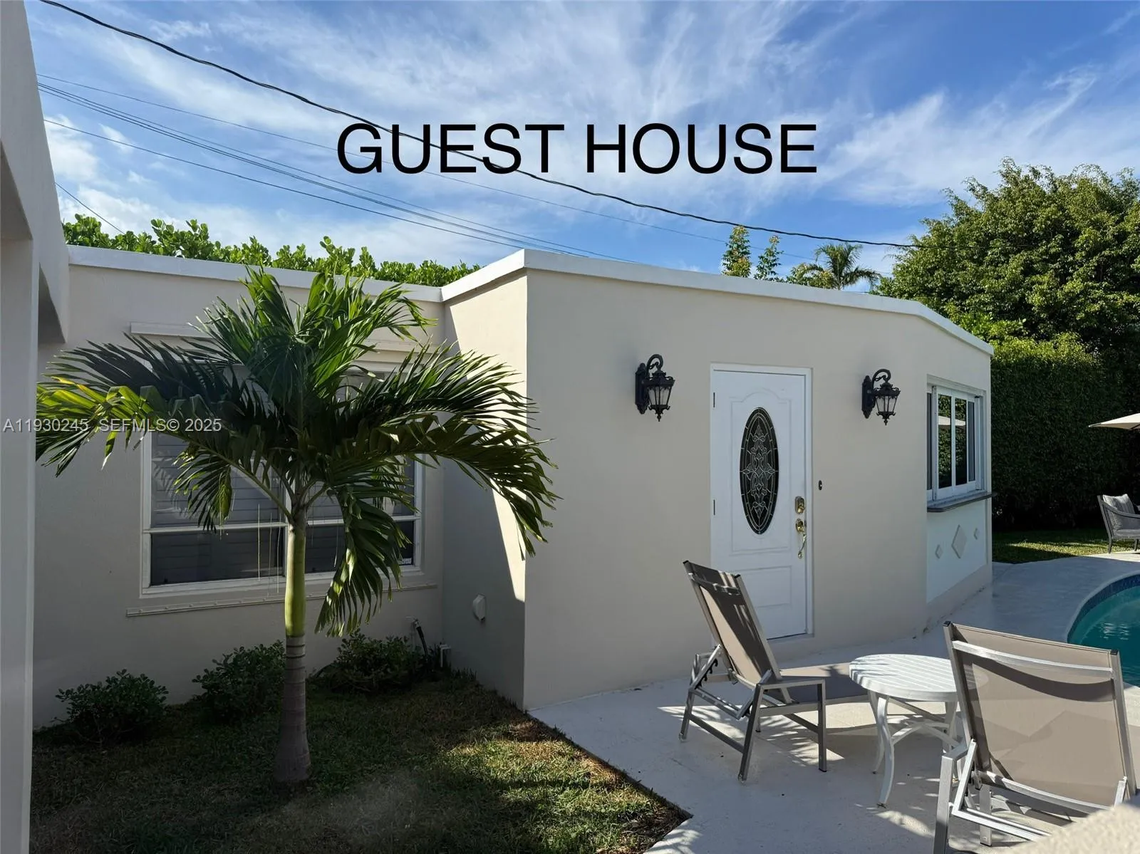 2607 Holy Cross Ln, Lake Worth FL 33460