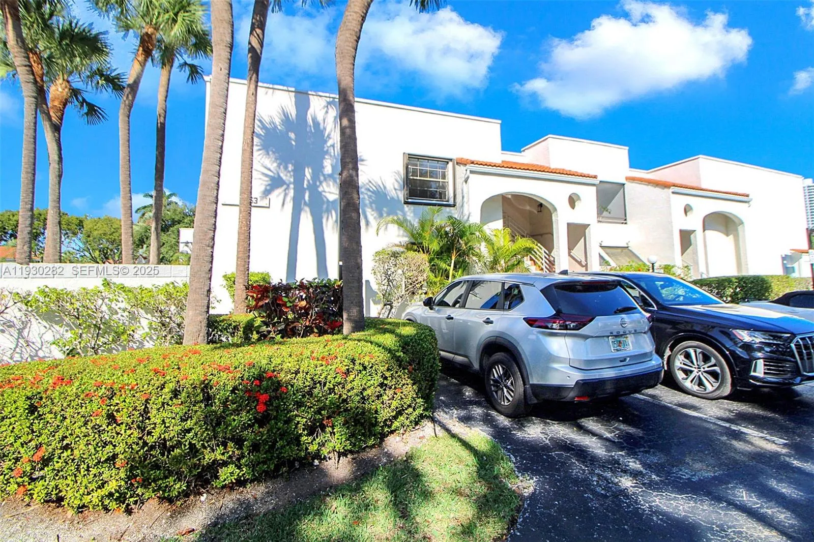 3553 Magellan Cir # 1, Aventura FL 33180