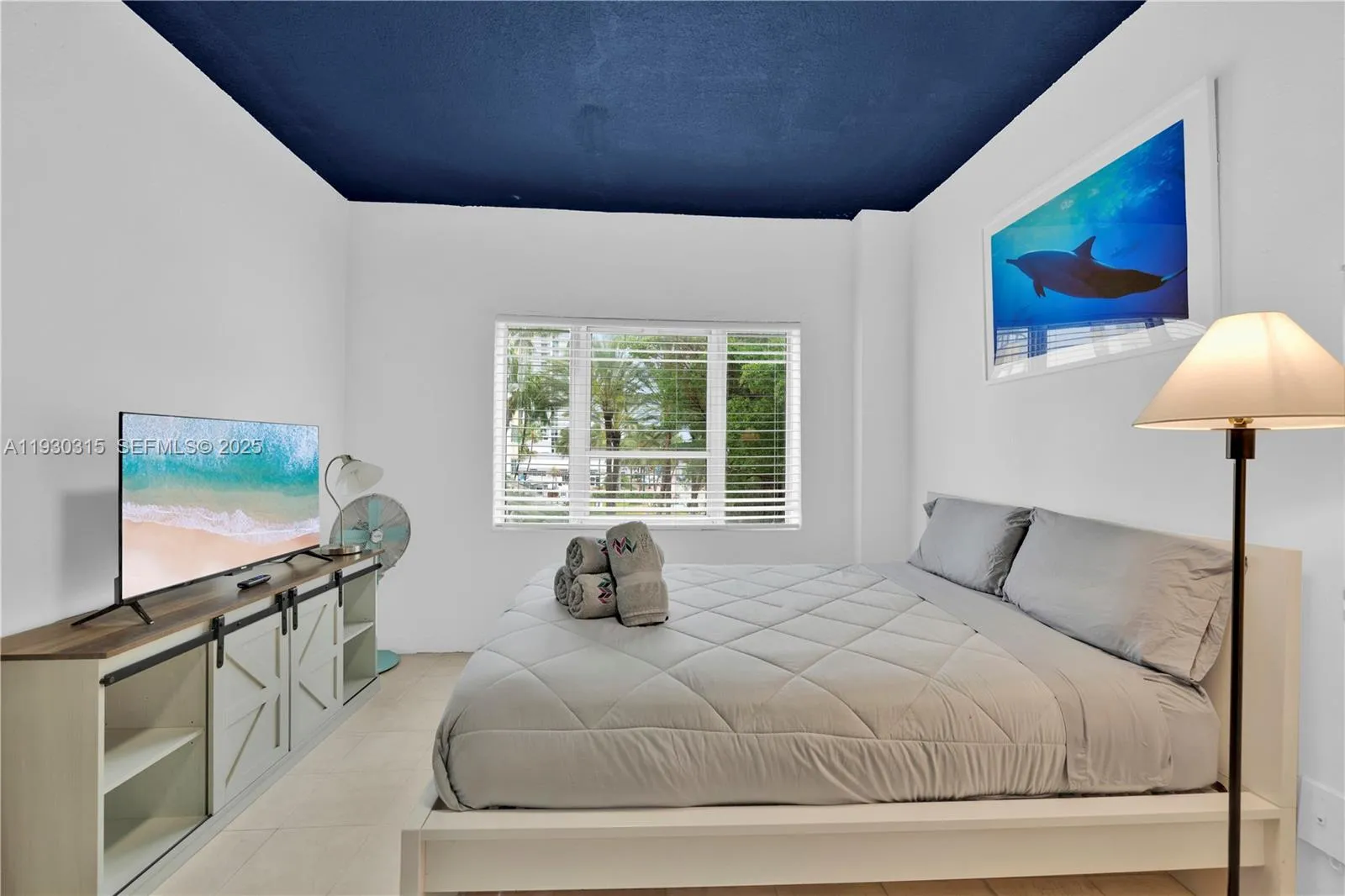 255 W 24th St # 302, Miami Beach FL 33140