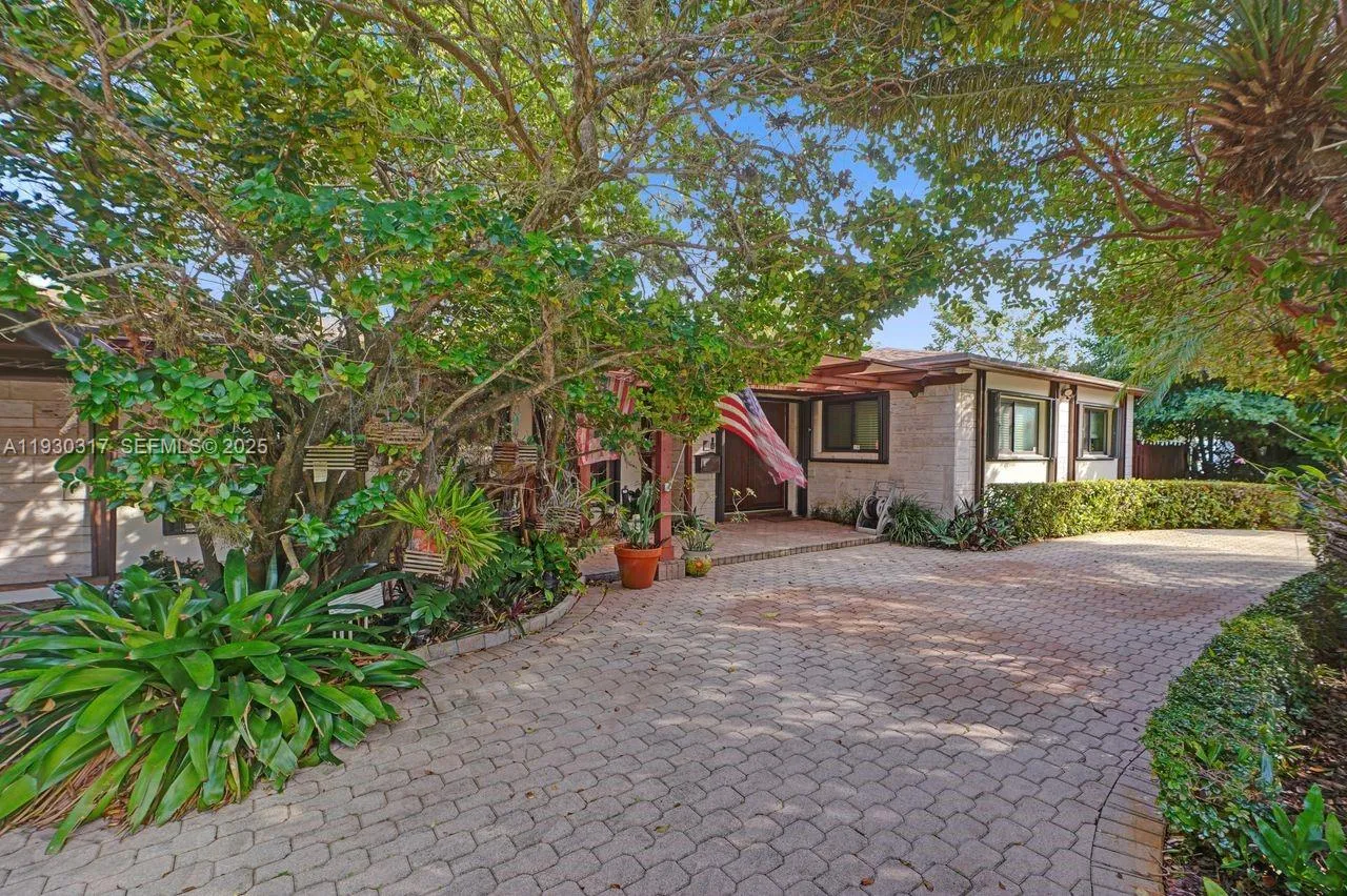 8115 SW 92nd Ct, Miami FL 33173