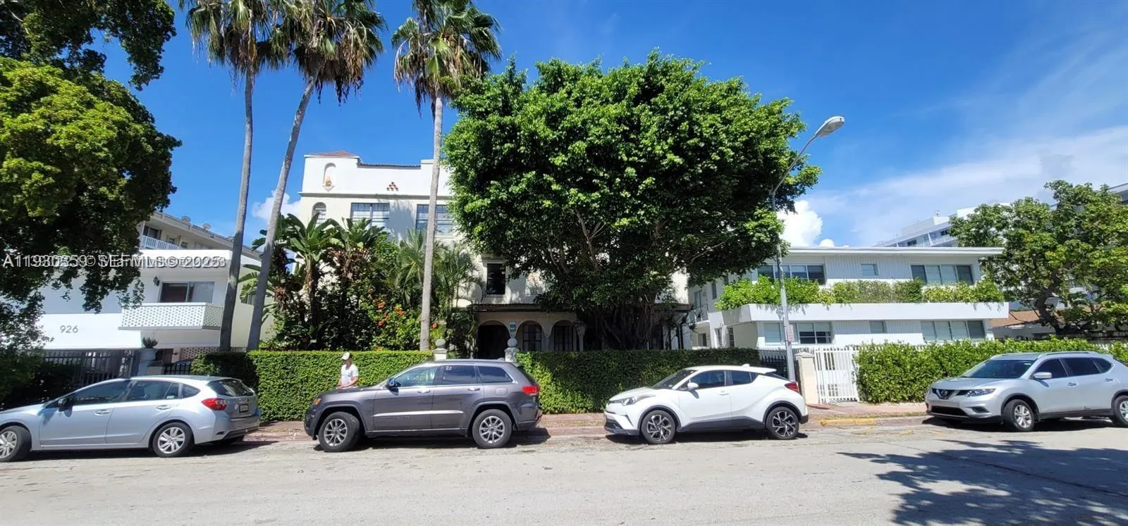 1 bedroom 1 bath for sale at 934 Michigan Ave # 302, Miami Beach FL 33139