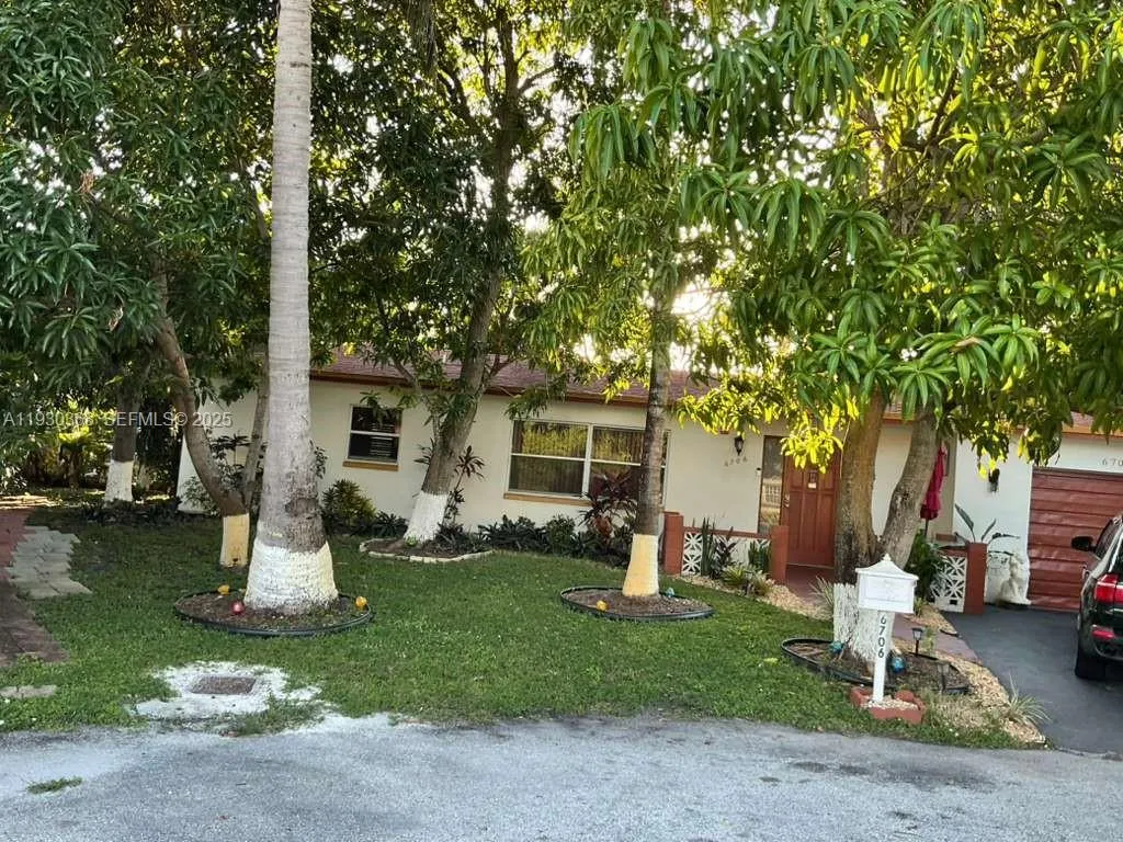 for sale at 6706 Inwood, North Lauderdale FL 33068