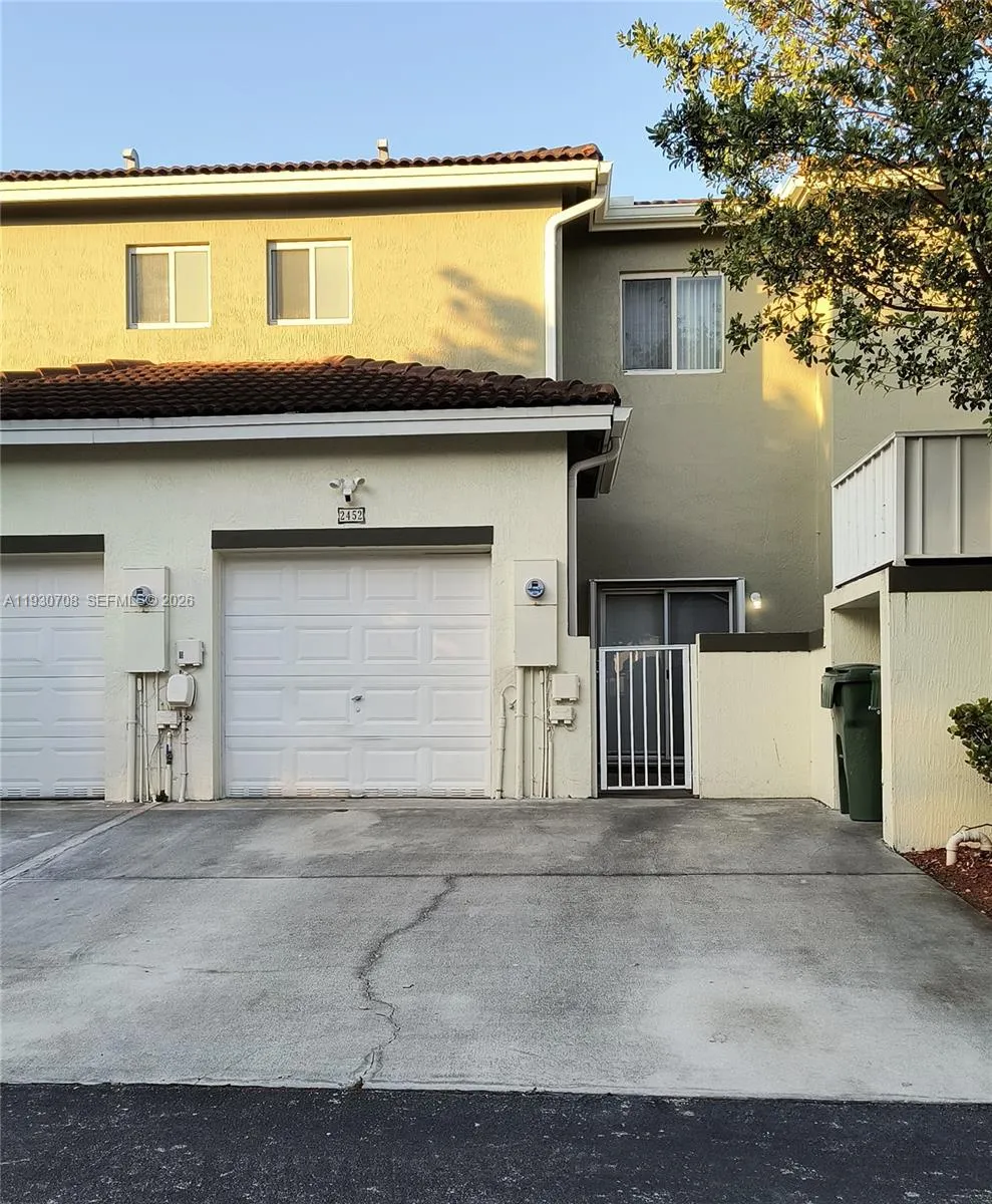 2452 SE 19th Ct, Homestead FL 33035