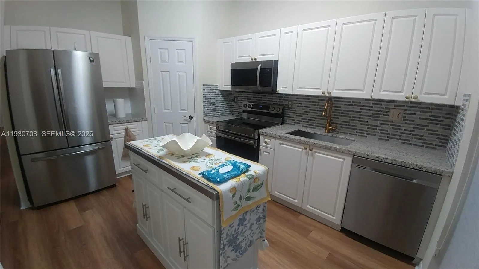 2452 SE 19th Ct, Homestead FL 33035