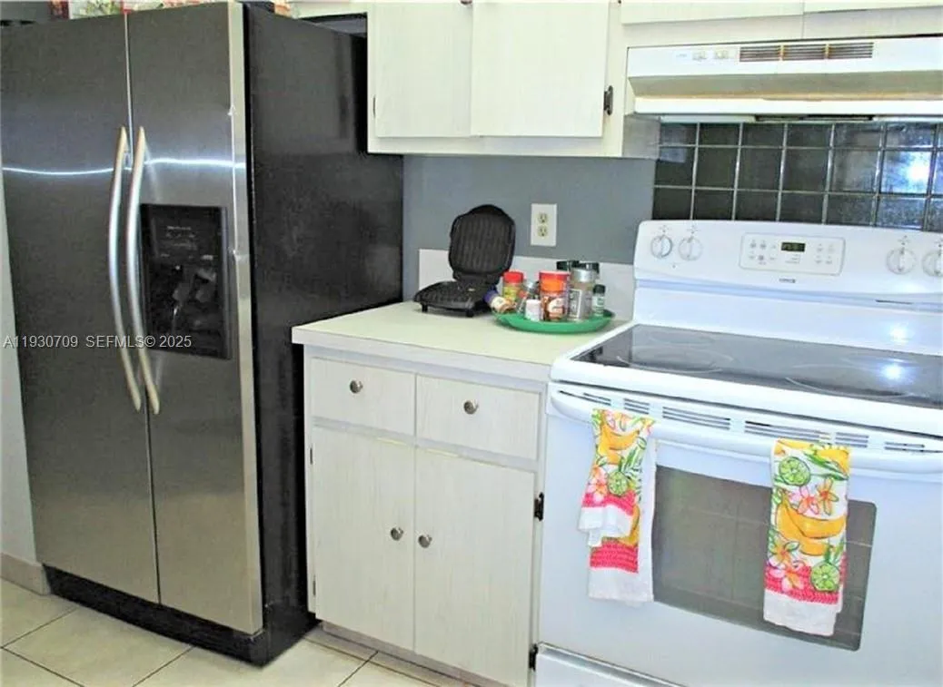 1 bedroom 1 bath for sale at 2451 NW 41st Ave # 302, Lauderhill FL 33313