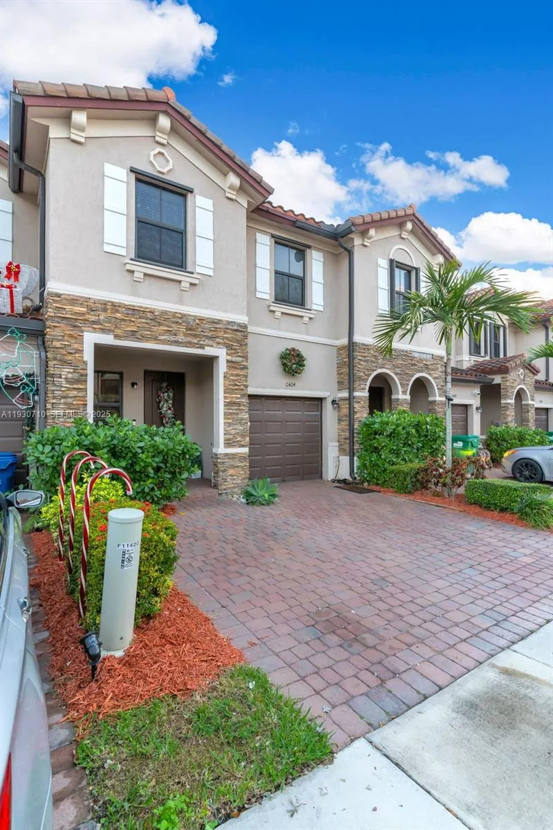 11424 SW 251st St, Homestead FL 33032