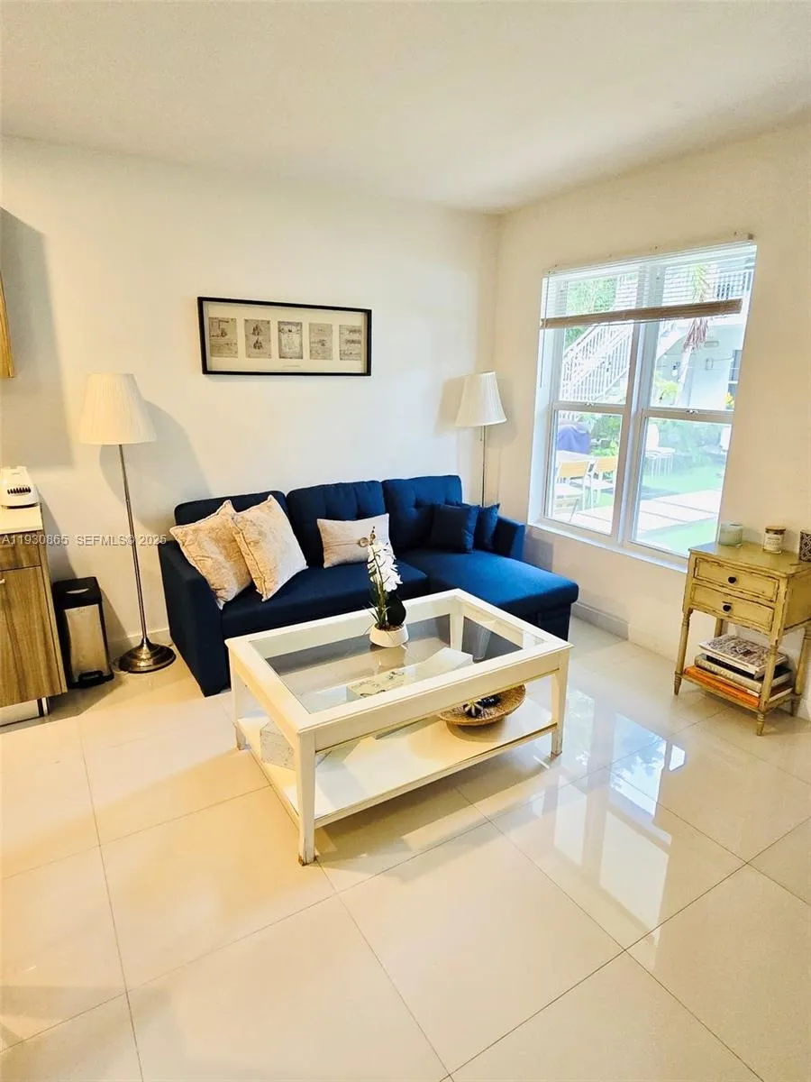 1 bedroom 1 bath for sale at 1419 West Ave # 103, Miami Beach FL 33139