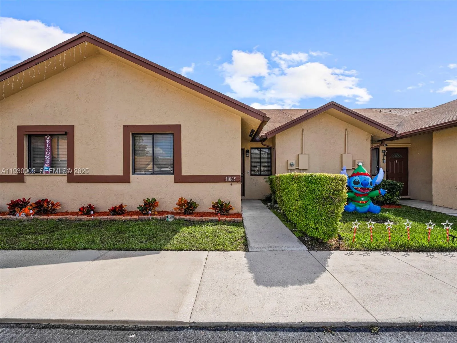 3 bedroom 2 bath for sale at 11065 NW 38th Pl, Sunrise FL 33351