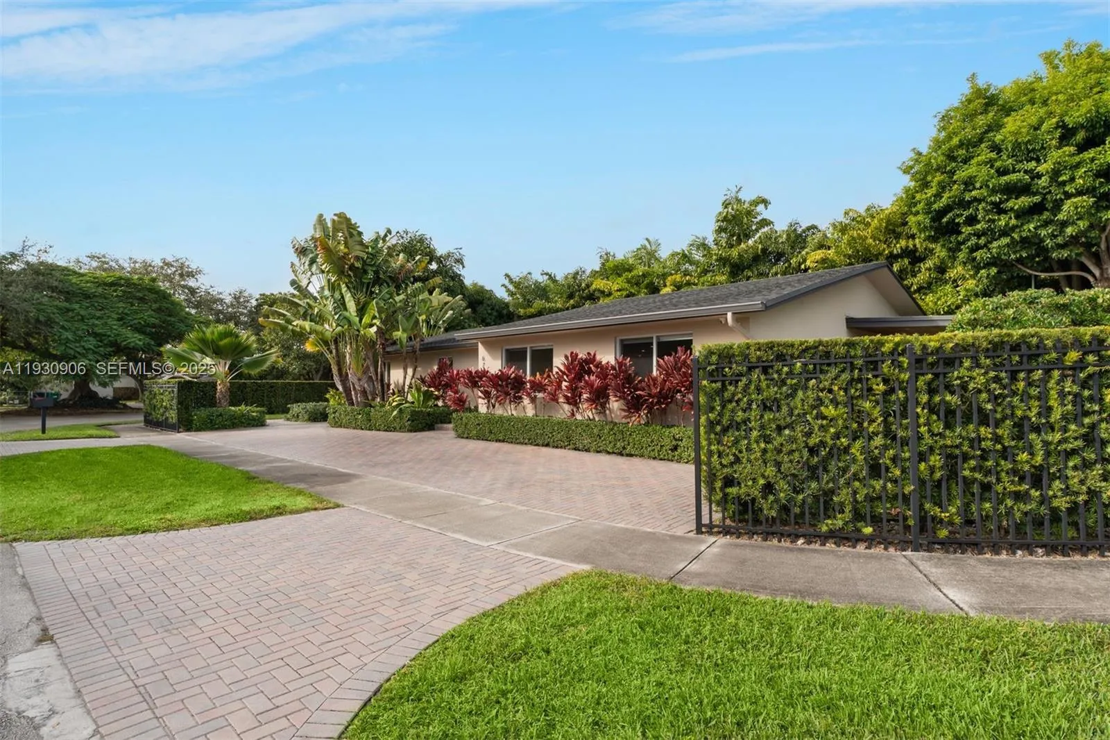 6701 SW 49th Ter, Miami FL 33155