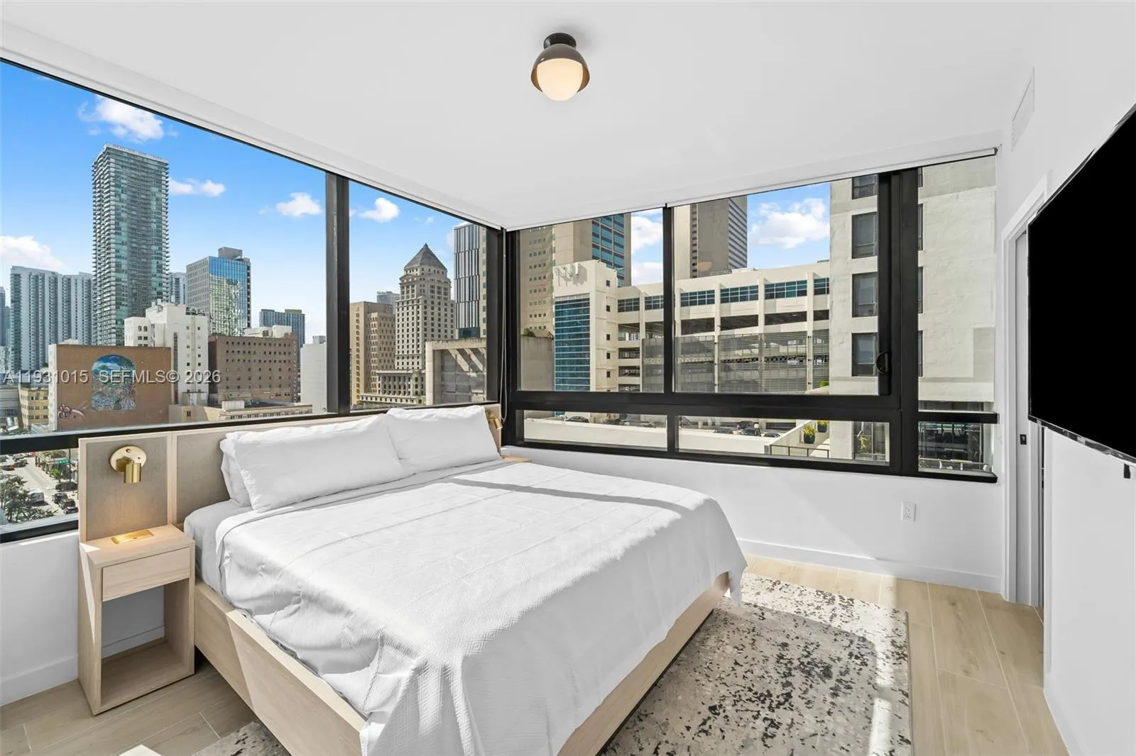 2 bedroom 2 bath Residential for sale at 225 N Miami Avenue # 912, Miami FL 33128