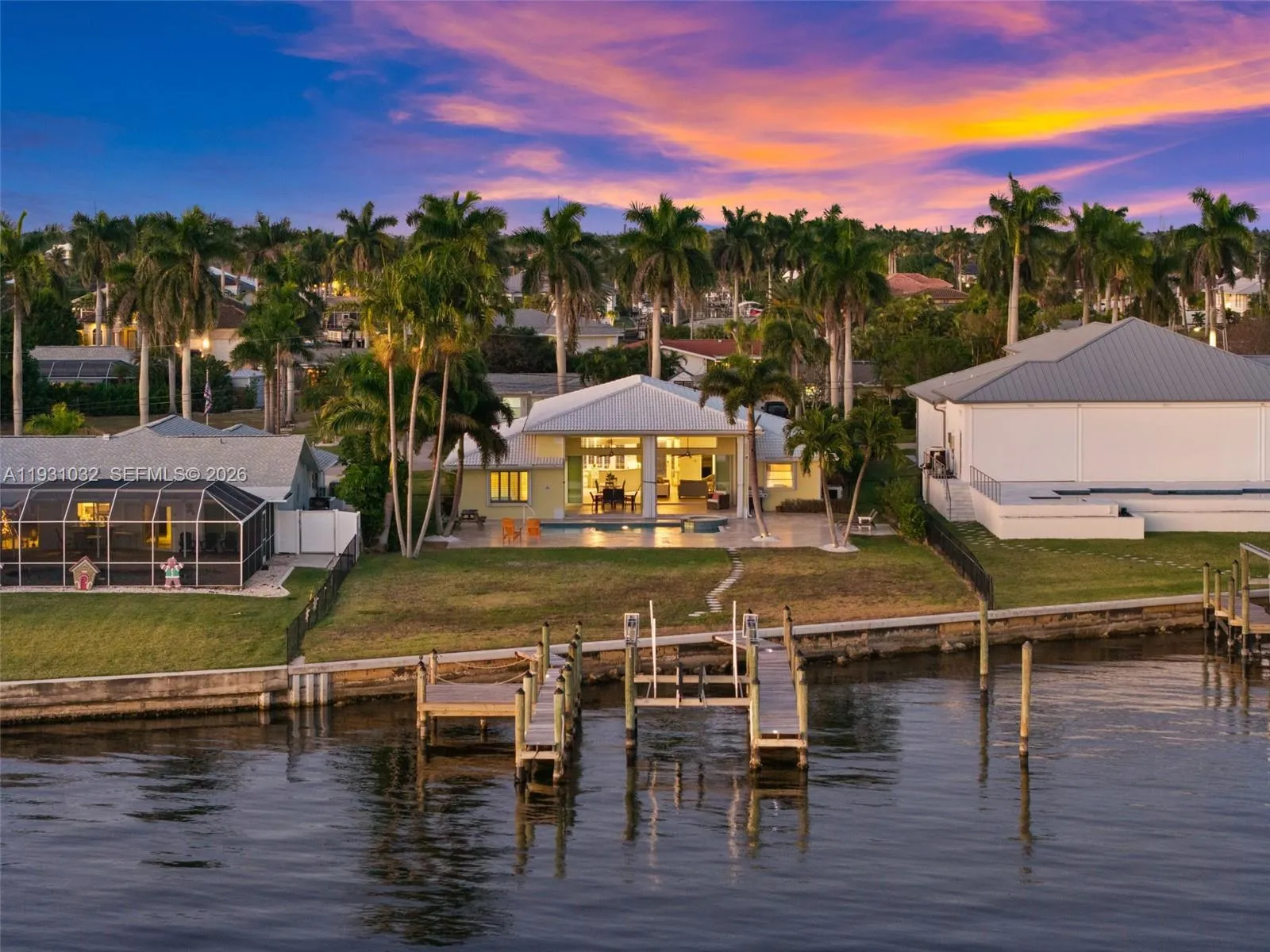 264 Bayshore Dr, Cape Coral FL 33904
