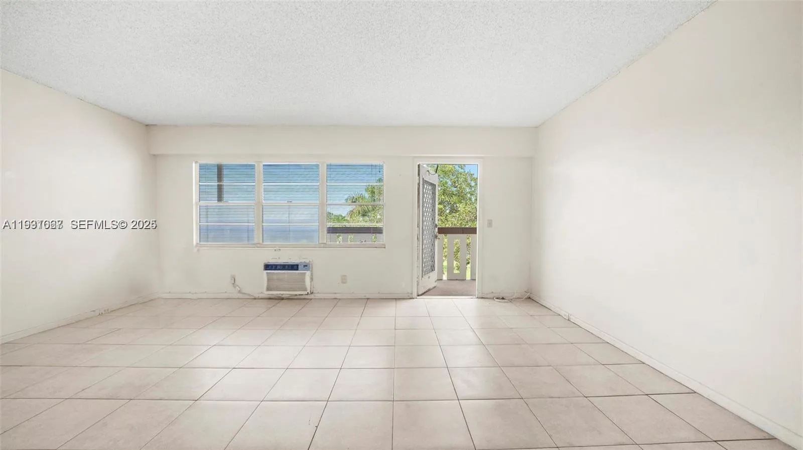1 bedroom 1 bath for sale at 79 Suffolk B # 79, Boca Raton FL 33434