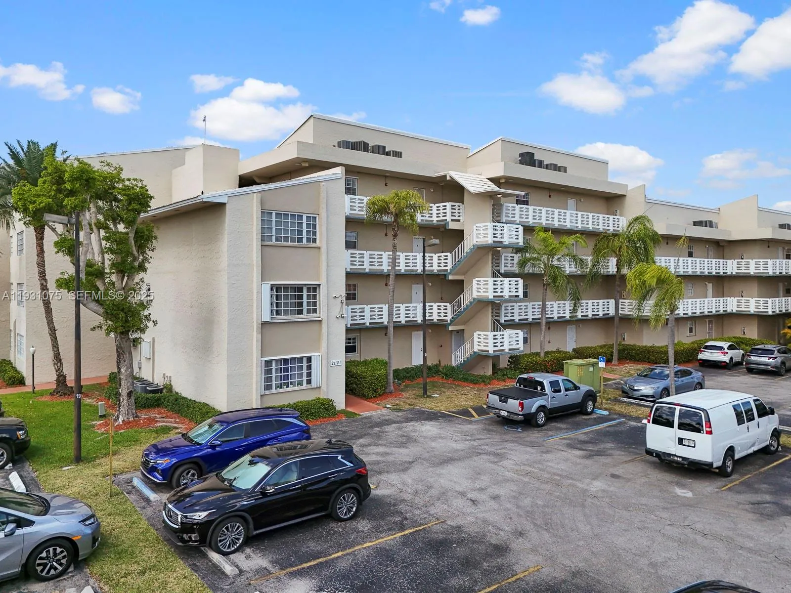 2 bedroom 2 bath for sale at 21121 SW 85th Ave # 202, Cutler Bay FL 33189