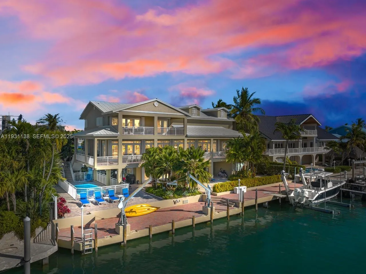 153 Stromboli Dr, Islamorada FL 33036