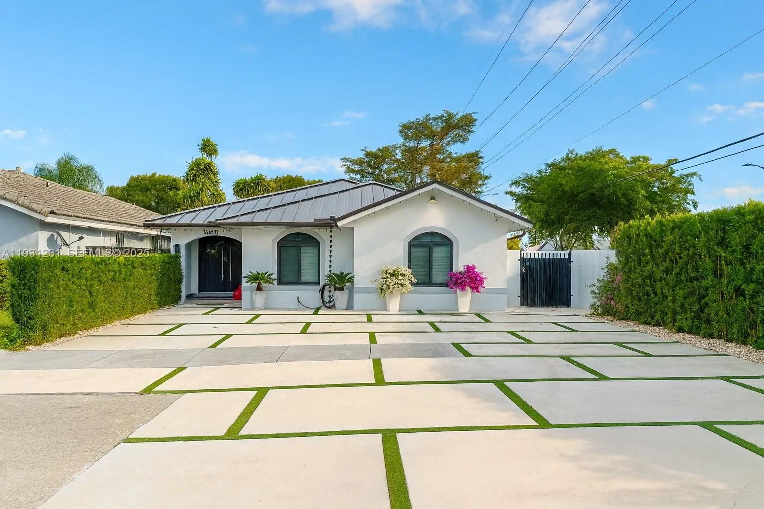 3 bedroom 2 bath for sale at 14690 SW 171st Ter, Miami FL 33177