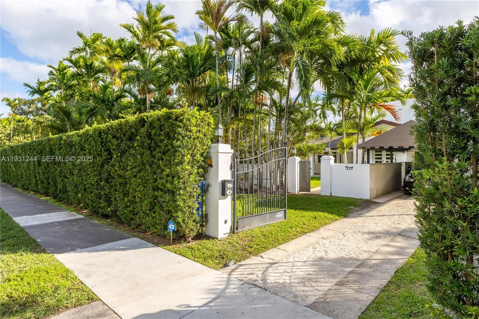 820 NE 83rd St, Miami FL 33138