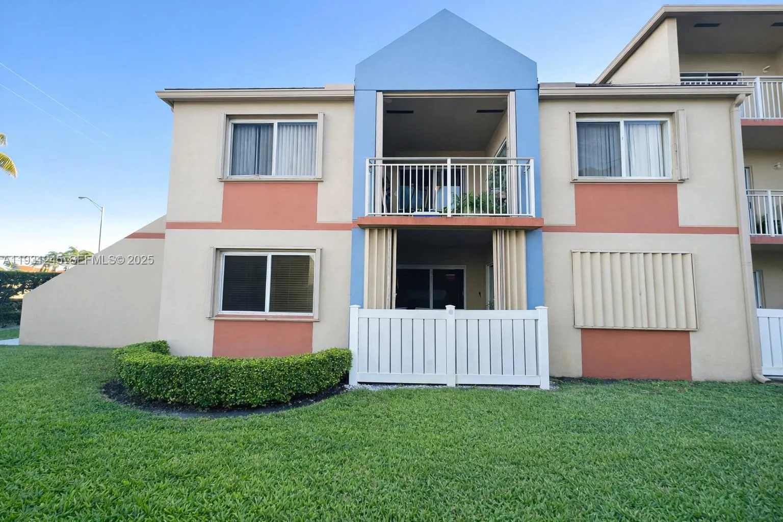 18810 NW 57th Ave # 102, Hialeah FL 33015