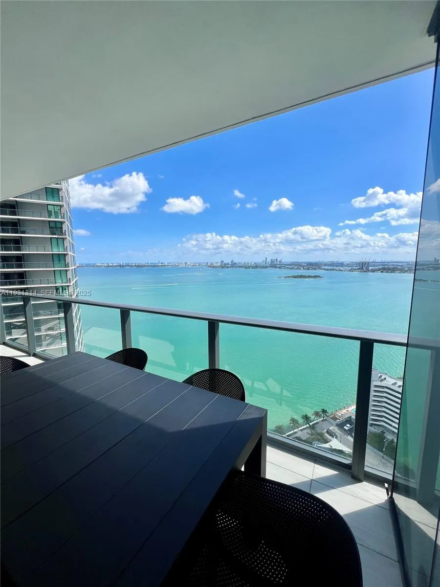 650 NE 32nd St # 3106, Miami FL 33137