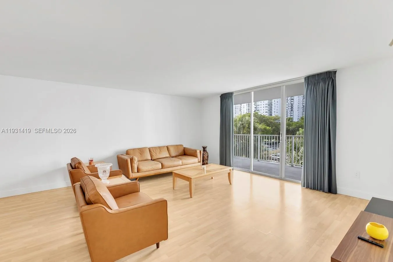 2801 NE 183 ST # 301W, Aventura FL 33160