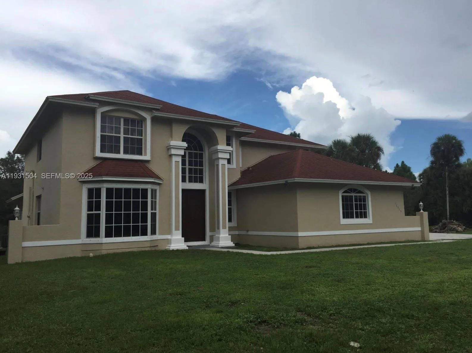 6 bedroom 3 bath for sale at 16875 N 68th St N, Loxahatchee FL 33470