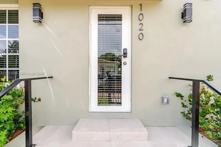 1020 6th St, Miami Beach FL 33139