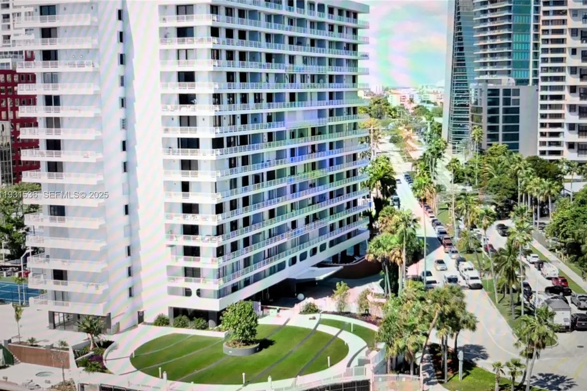 200 SE 15th Rd # 7F, Miami FL 33129