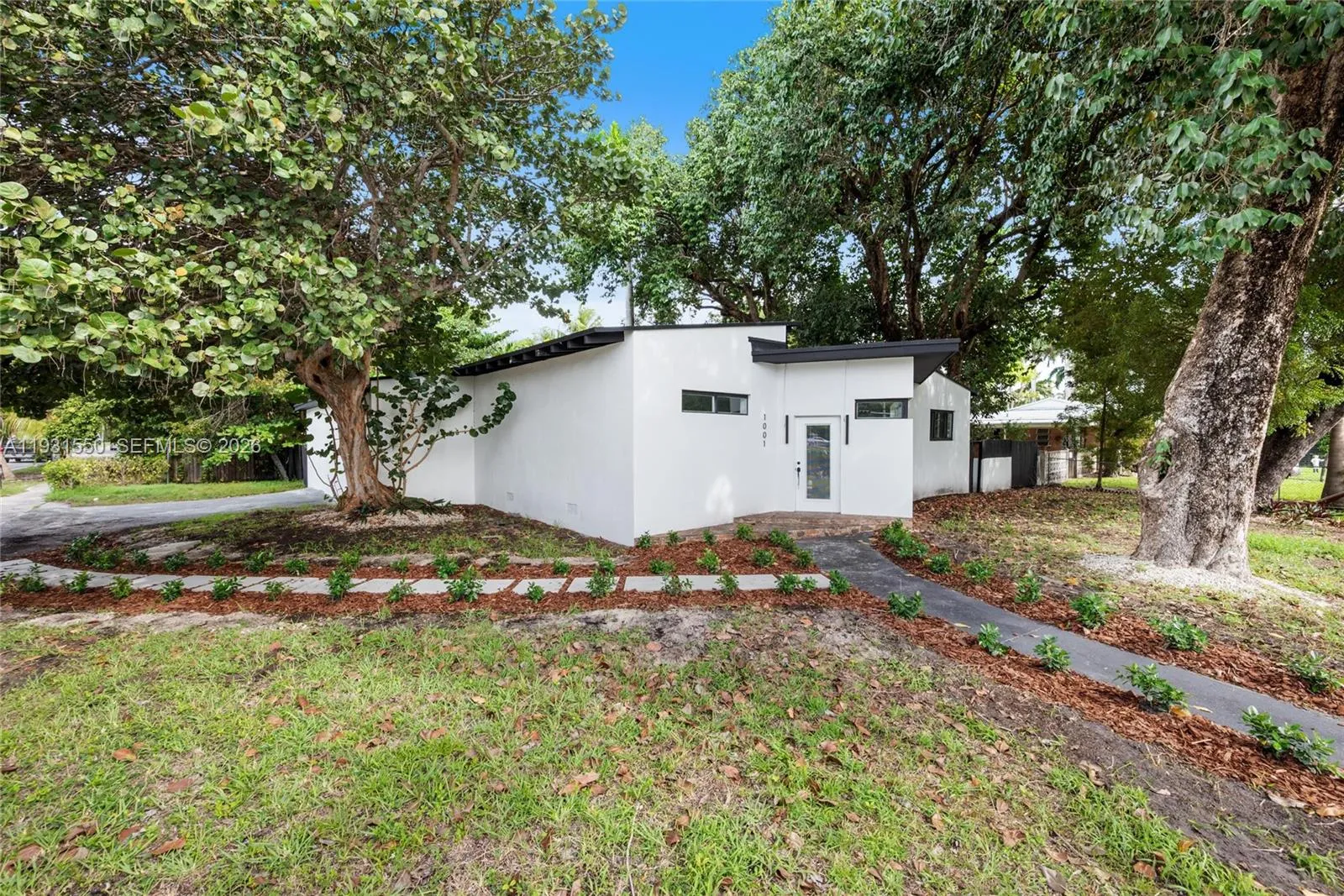 5 bedroom 5 bath for sale at 1001 NE 82nd St, Miami FL 33138